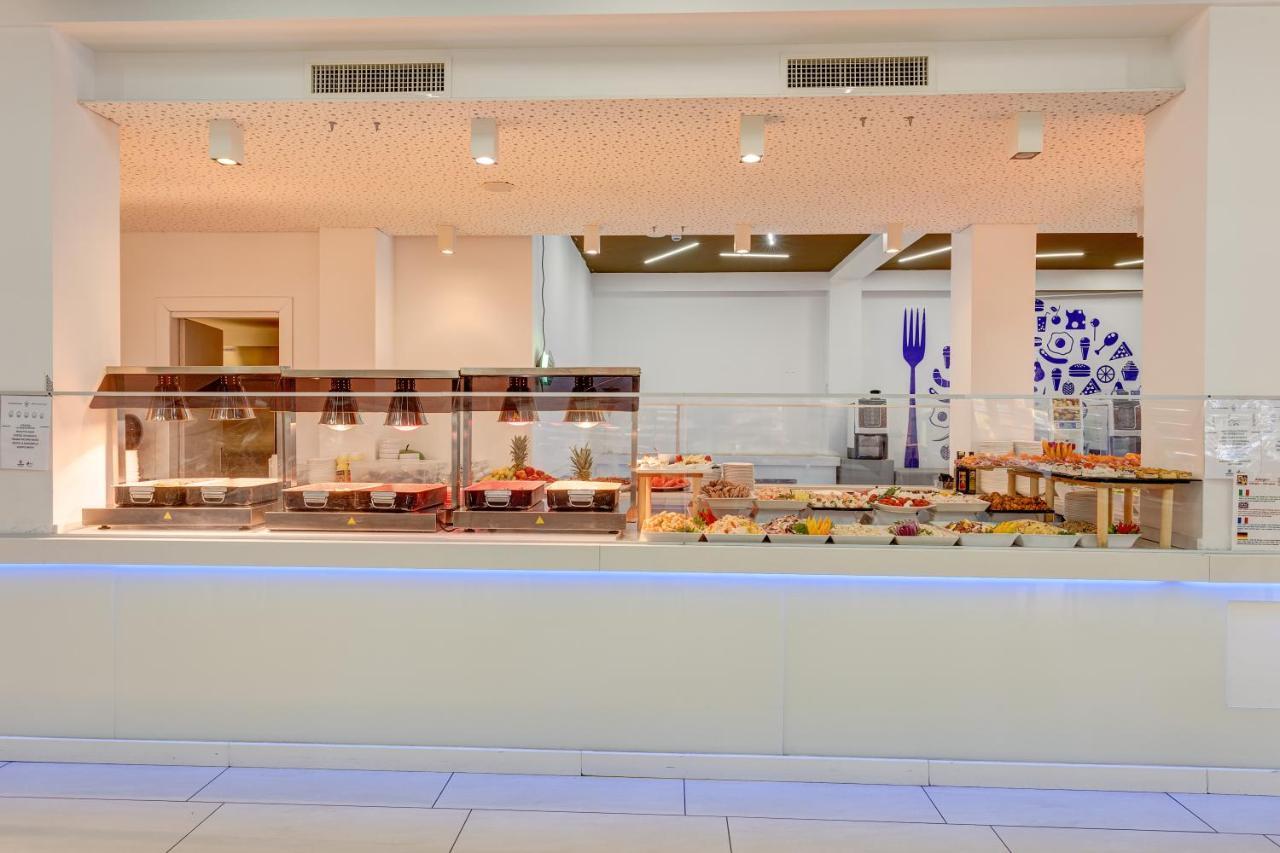 Hotel Nettuno Lido di Jesolo Bagian luar foto