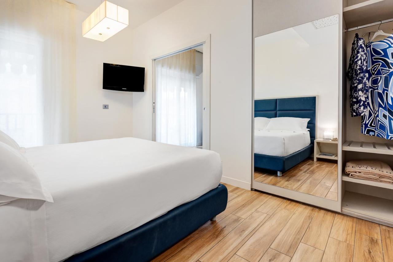 Hotel Nettuno Lido di Jesolo Bagian luar foto