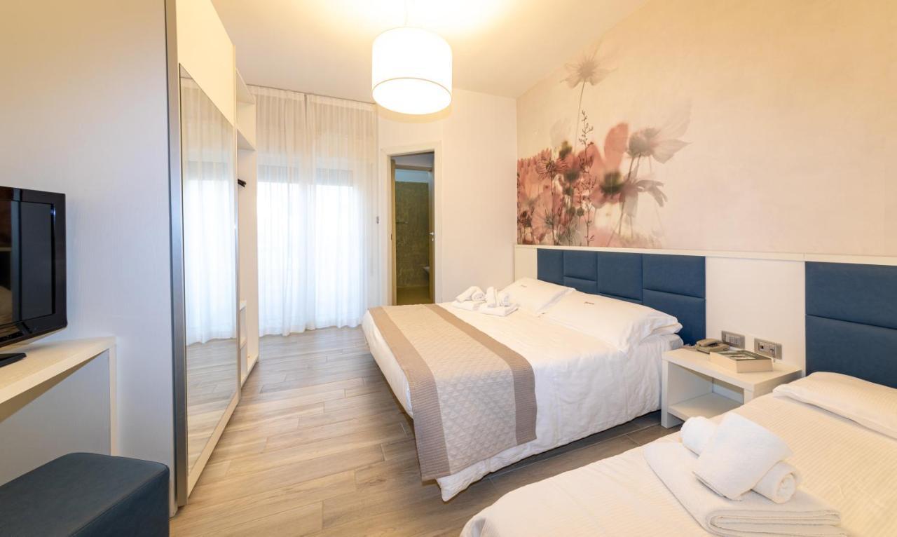 Hotel Nettuno Lido di Jesolo Bagian luar foto
